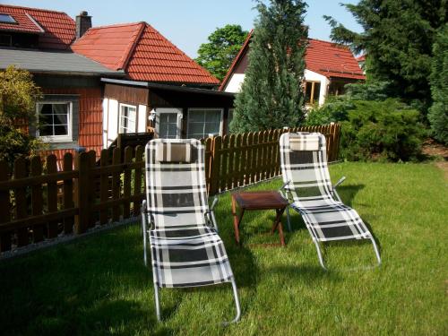 Сад в Hotel Garni Haus Sonneneck