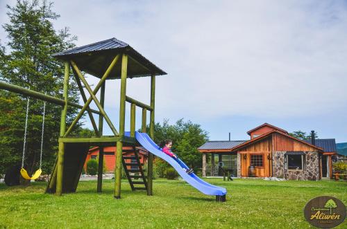 Children's play area sa Condominio Aliwén Cabañas