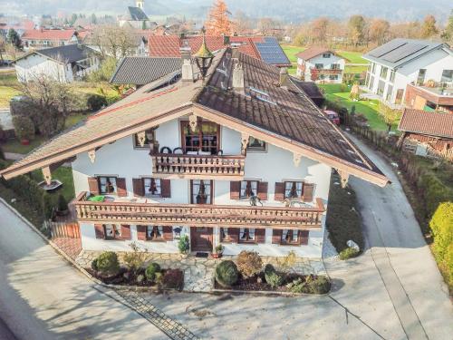 an aerial view of a house with a roof at Beim Kreuzfelder Zwiesel in Inzell