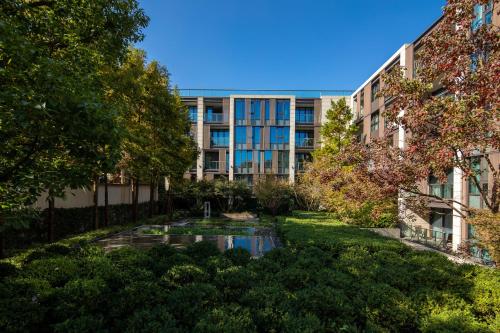 Taman di luar Ascott Heng Shan Shanghai