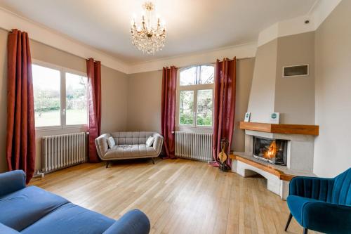 Χώρος καθιστικού στο 5 bedroom house in Annecy between town and countryside