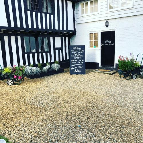 The Black Pig Public House – Photos 2