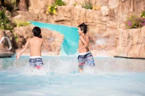 Universal's Loews Sapphire Falls Resort photo 10