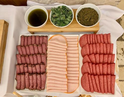 Mad på hotellet eller i nærheden