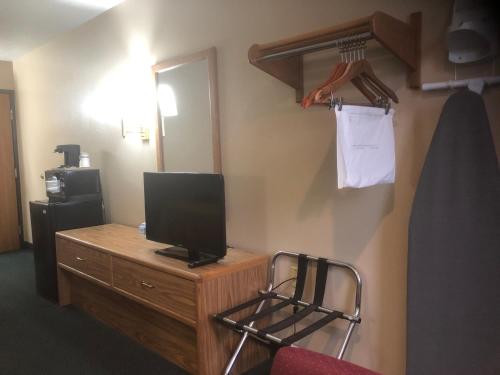 Μια τηλεόραση ή/και κέντρο ψυχαγωγίας στο Americas Best Value Inn Onawa