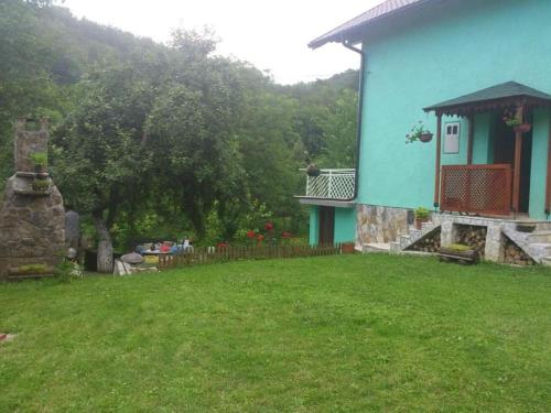House Sarajevoにある庭