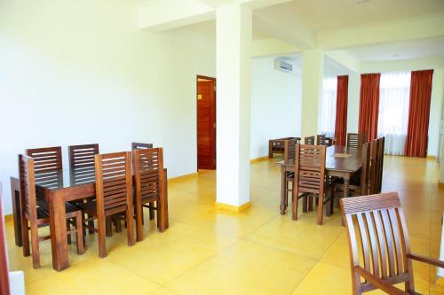 Gallery image of Glenloch Tea Factory Hotel in Ramboda