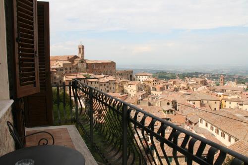 Un balcon sau o terasă la Meublé il Riccio