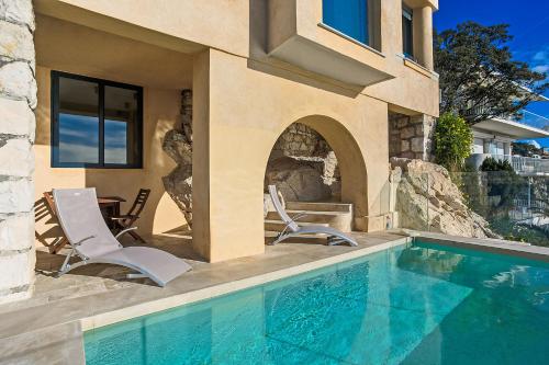 Logement Luxe Cap de Nice avec piscine privée chauffée