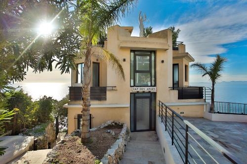 Logement Luxe Cap de Nice avec piscine privée chauffée