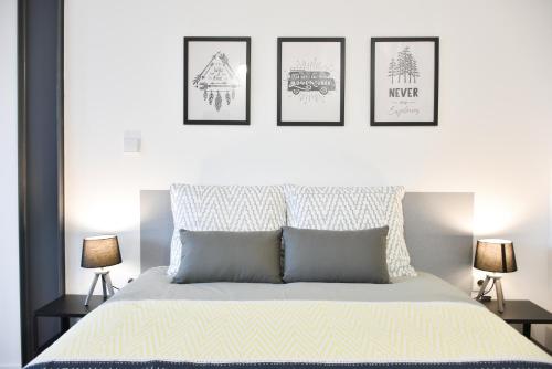 Comfortable&Central w/balcony-9 min walk Trindade