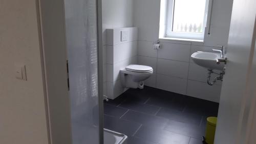 Ένα μπάνιο στο Monteurzimmer Klettgau