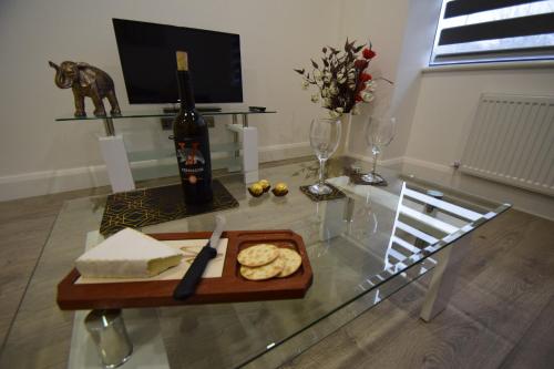 Μια τηλεόραση ή/και κέντρο ψυχαγωγίας στο Sapphire House Telford