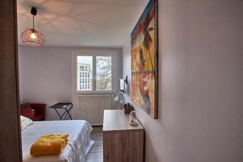 Photo de la galerie de l'établissement Chambres à louer dans appartement Balcon - wifi - parking gratuit, à Nevers