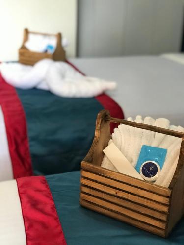 ANCHORAGE INN Moalboalにあるベッド