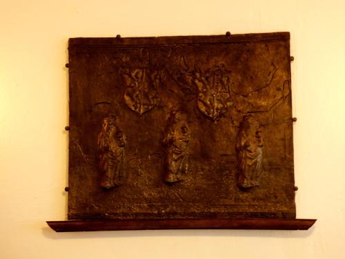 a painting of people on a wall on a wall at Relaxen am Rosenbusch in Ohlenhard
