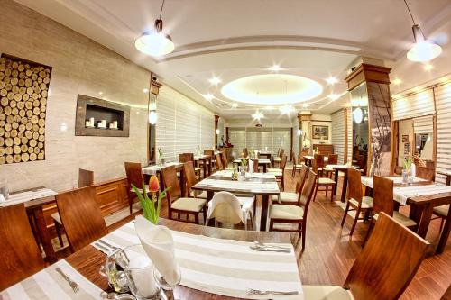 Restaurace v ubytování Hotel Rejs