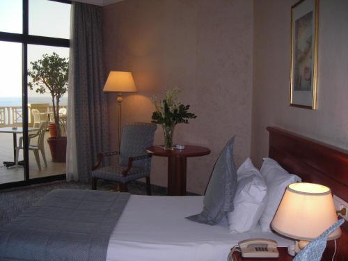 Postel nebo postele na pokoji v ubytování Bayview Hotel Beirut