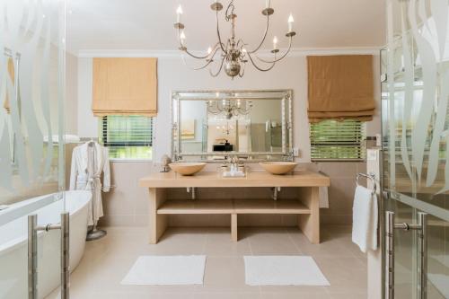 Ένα μπάνιο στο SW1 Lodge