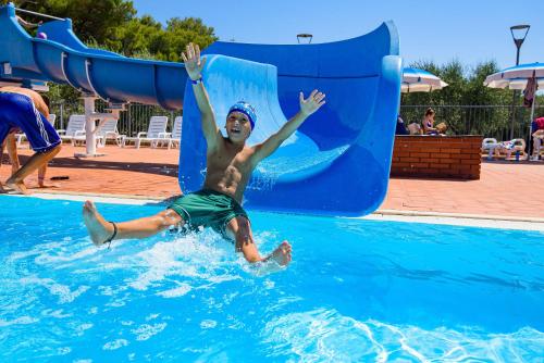 Vodeni park u sklopu turističkih naselja ili u blizini