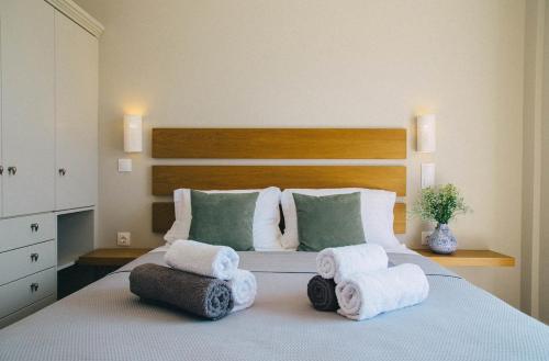 Galeriebild der Unterkunft Kalavria Luxury Suites - magnificent sea view of Poros in Poros