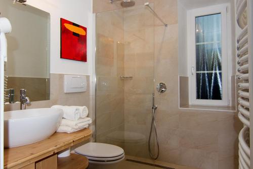 Kylpyhuone majoituspaikassa Gasthaus Babsi