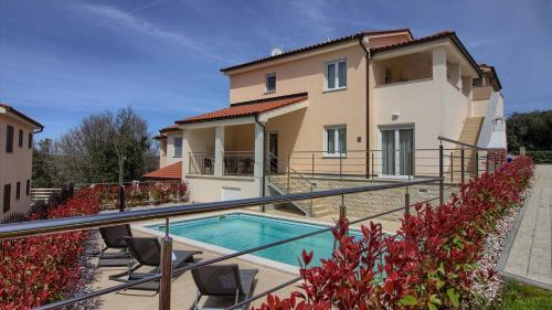 Charming villa Marisol 200m from the beach