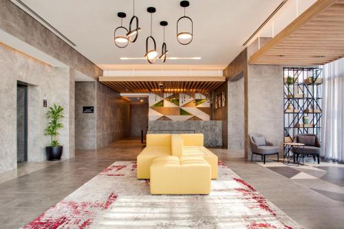 Χώρος καθιστικού στο Lemon Tree Hotel, Jumeirah Dubai
