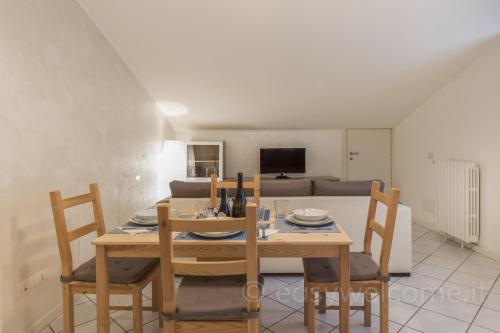 Easy Welcome Comfy Studio - Milano, Comasina, Italy