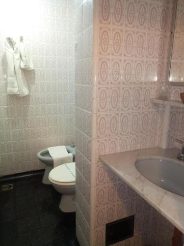 Koupelna v ubytování Conquistador Hotel