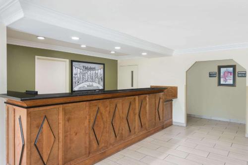 Super 8 by Wyndham Vicksburg – Photos 3
