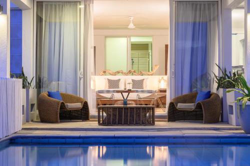 Kolam renang di atau dekat dengan The Beach House by Reveal