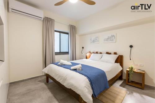 Lova arba lovos apgyvendinimo įstaigoje AirTLV - Sirkin Beautiful Apartment Super Prime location