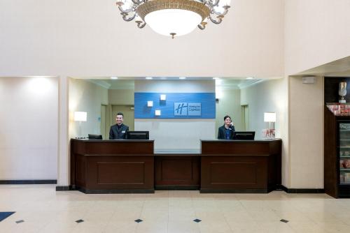 Holiday Inn Express Hotel & Suites Los Angeles Airport Hawthorne, an IHG Hotel Image