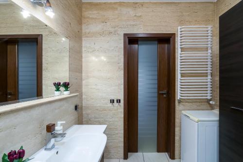 Kúpeľňa v ubytovaní Sleepway Apartments - Garbary 95-112a
