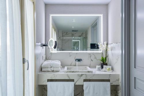 Casa de Triana Luxury Suites by Casa del Poeta photo 42