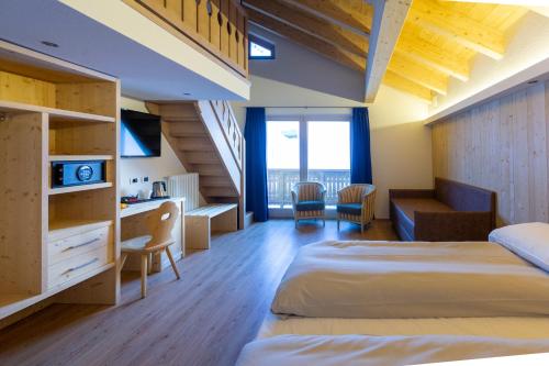 Hotel "La Suisse" – Photos 3
