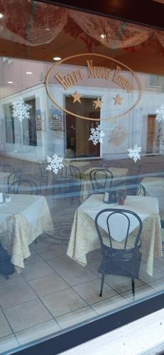 A restaurant or other place to eat at Hotel Nuovo Rondò