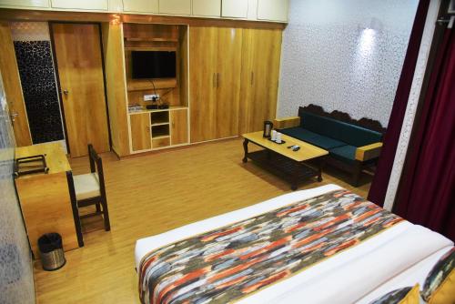 Hotel Bamboo Castleにあるテレビまたはエンターテインメントセンター