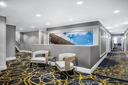 Hotel Indigo Dallas Downtown, an IHG Hotel Image