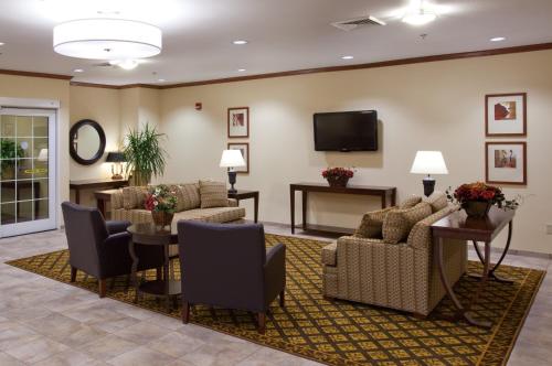 A seating area at Candlewood Suites Minot, an IHG Hotel