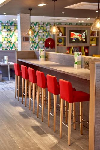 Gallery image of Holiday Inn Northampton West M1 Junc 16 by IHG in Northampton