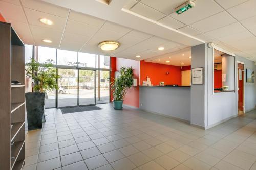 Ο χώρος του λόμπι ή της ρεσεψιόν στο All Suites Appart Hôtel - Bassin d'Arcachon - Dune du Pilat