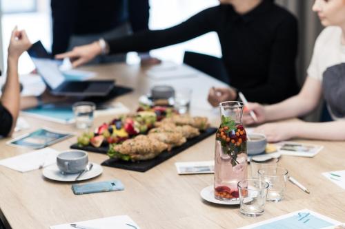 Comida en o cerca de este hotel