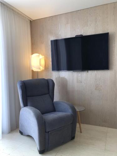 LUX&2Jacuzzi. NEW! Golden Mile Las Americas, Parque Santiago 2. Pool heated Sea water 2 BDR