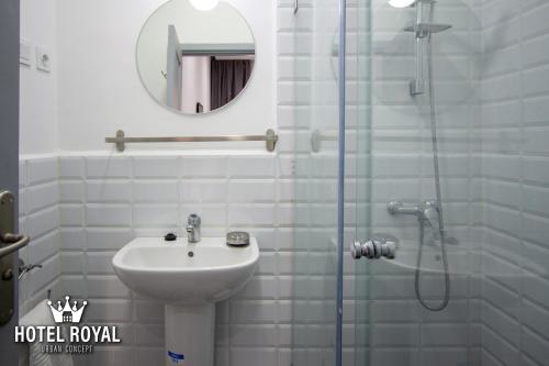 Koupelna v ubytování Hôtel Royal Urban Concept