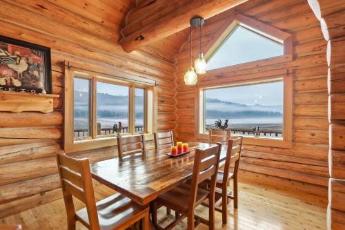 Waterfront Ranch on Pend Oreille – Photos 3
