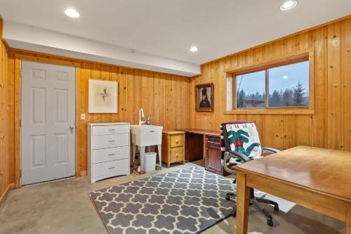 Waterfront Ranch on Pend Oreille – Photos 4
