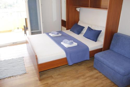 Posteľ alebo postele v izbe v ubytovaní Apartments Mediterraneo - with own parking space