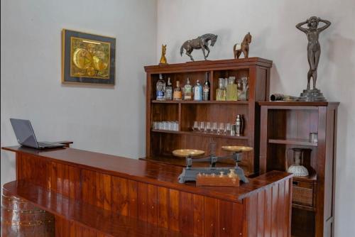 Lounge nebo bar v ubytování Chateau White Flags